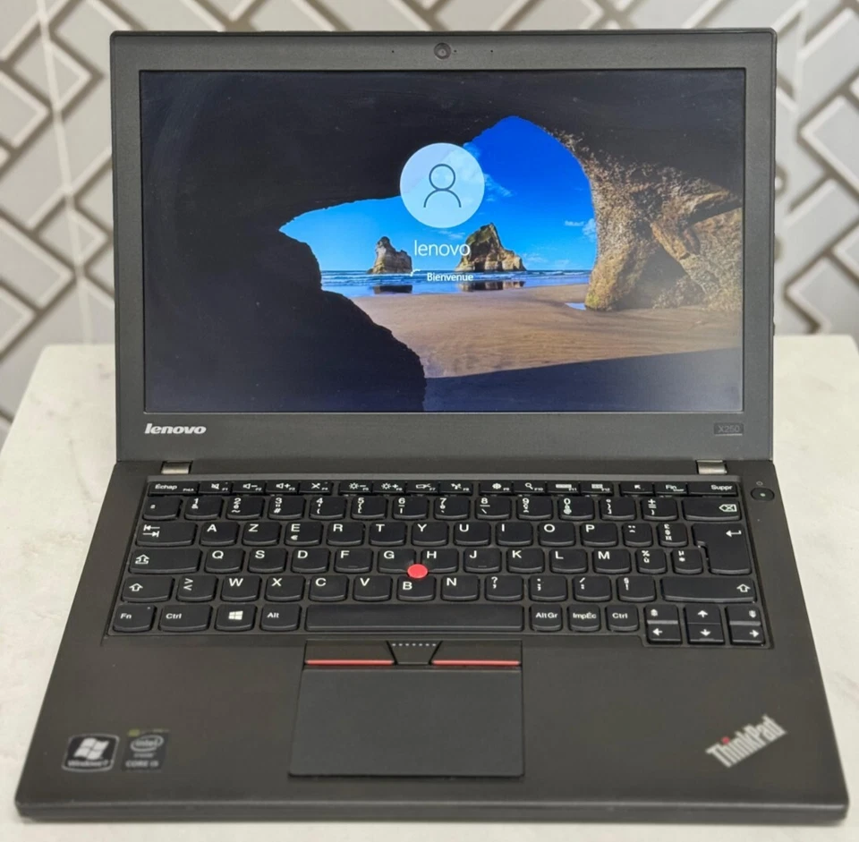 Pc Portable Lenovo Thinkpad x250 core i5 5eme gen 8 Go Ram 256 Ssd En Bon Etat - Photo 1/4