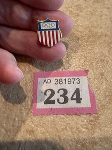united states of america shield olympic pin badge - Picture 1 of 2