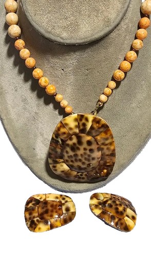 Karla Jordan ciondolo rimovibile perline legno lucido pietra abalone più orecchini