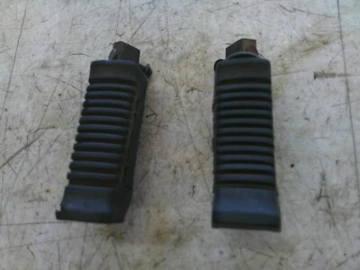 Reposapiés trasero pasajero Suzuki GS500E 1989-2000 Foto 1 de 4