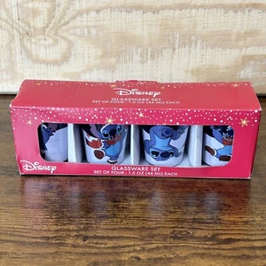 Disney Glaswaren LILO und Stitch 1,5 Oz 4er Set Schnapsglas Weihnachten Schnee LESEN - Bild 1 von 10