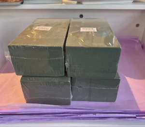 4 Pcs Floral Foam Blocks, 9 x 4 3/8”x 3 Inch Rectangle Wet and Dry Floral Foam - Picture 1 of 6