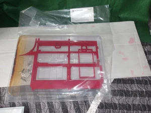 HACHETTE 1/12 BUILD THE CLASSIC ROUTEMASTER BRITAINS MOST ICONIC BUS ISSUE 101 - Picture 1 of 2