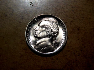 Gem Brilliant Uncirculated 1938-D Jefferson Nickel Beautiful Coin Some Steps! F3 - Picture 1 of 2