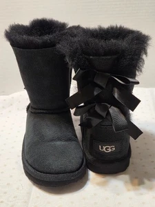 UGG Australia Toddlers' Bailey Bow II Boot sz11T Black Suede Style1017394T    - Picture 1 of 12