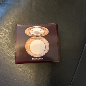 Charlotte Tilbury Airbrush Flawless Complexion Smoothing Powder 1 Fair 3.4 gr - Picture 1 of 3