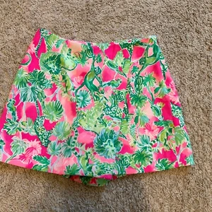Lilly Pulitzer Raz Berry Catty Shack Cassia Skort Size 2 - Picture 1 of 4