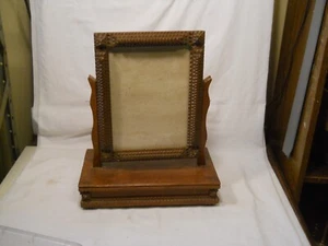Folk tramp art box 1930 with mirror or picture frame Drawer - Picture 1 of 19