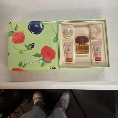 MARIELLA BURANI туалетная вода спрей для женщин 3,4 унц подарочный набор новый из старых запасов - Изображение 1 из 4