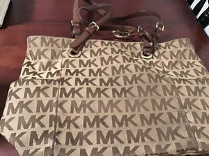 Michael Khors Khaki Brown Bag - Picture 1 of 8