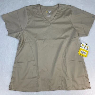 Blusa Médica Wonder Wink para Mujer Talla Grande Caqui 4 Bolsillos Cuello en Y Foto 1 de 4