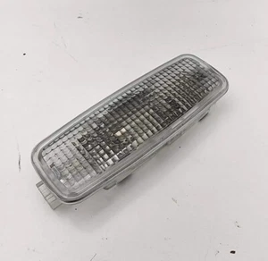 AUDI TT A4 A6 A8 ALLROAD RS6 SUN VISOR VANITY OVERHEAD LIGHT  4D0947105A - Picture 1 of 3
