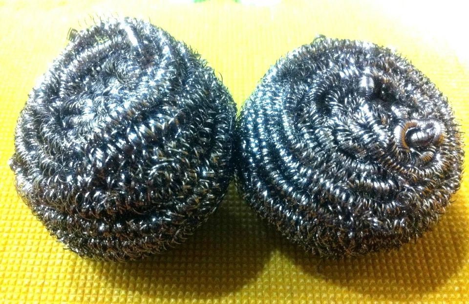 4 шт. НОВЫЙ металлический скруббер из нержавеющей стали 50 г КУХОННЫЙ ЧИСТЫЙ - Изображение 1 из 1