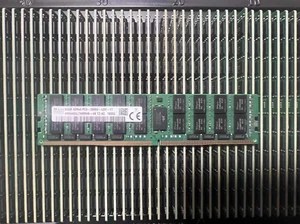 SK Hynix 64GB DDR4 2666 Server LRDIMM RAM 4DRx4 HMAA8GL7AMR4N-VK PC4-21300 288p - Picture 1 of 1