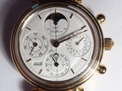 IWC Da Vinci ewiger Kalender Gelbgold 2019 bei IWC überholt seitdem ungetragen - Bild 1 von 4