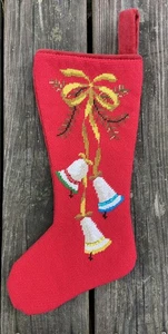 Medias de Navidad vintage de lana a punta de aguja hechas a mano terciopelo rojo satinado - Imagen 1 de 6