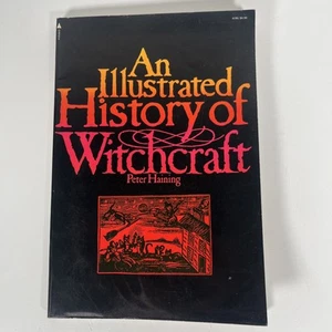 An Illustrated History of Witchcraft: By Peter Haining Paperback - 1975 - RARE - Foto 1 di 12