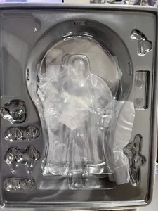 mezco tactical batman box insert - Bild 1 von 2
