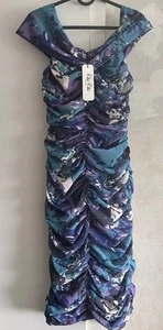 Chi Chi London Dress Size 8 Ruched Body Con Women’s New - Picture 1 of 2