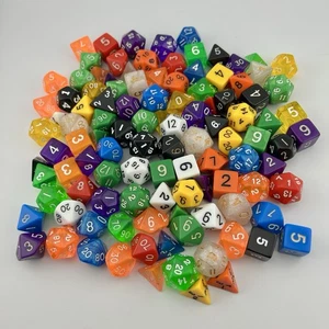 100+ dados RPG poliédricos mixtos acrílicos D4-D20 años 2010-20 surtidos 5/8" - Imagen 1 de 5