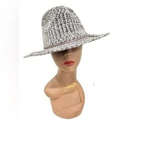 Sombrero para mujer C.C blanco y negro - Imagen 1 de 13