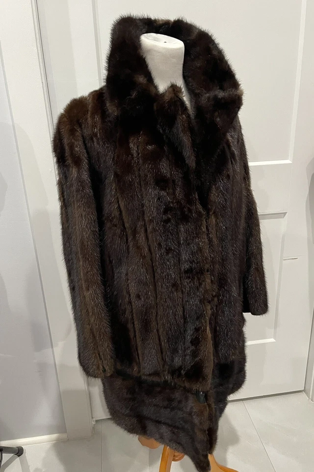 Dark Brown Female Women Real Fur Mink Coat Size Medium? Zipper  Leather Jacket - Image 1 of 4