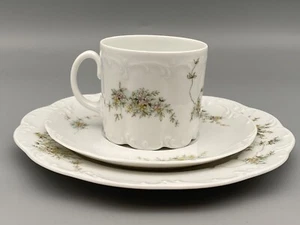 3 tlg Kaffeegedeck Tasse Teller von Rosenthal aus der Serie Monbijou grüne Ranke - Bild 1 von 4