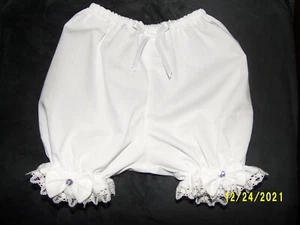 Short White Bloomers w/Eyelet Lace Bow and Blink stone  Size 3mo-5t  - Picture 1 of 5