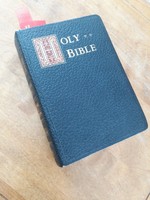 1954 New Catholic Edition Illustrated Holy Bible Leather Bound DOUAY