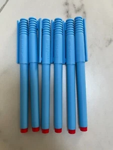 Penne a inchiostro liquido punta Uni-ball UB 100 metallo inchiostro rosso confezione da 6 - Foto 1 di 1