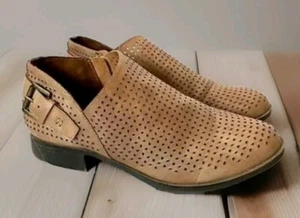 Sugar Tales Leather Perforated Ankle Bootie Tan Womens 8 Buckle Strap Block Heel - Picture 1 of 17