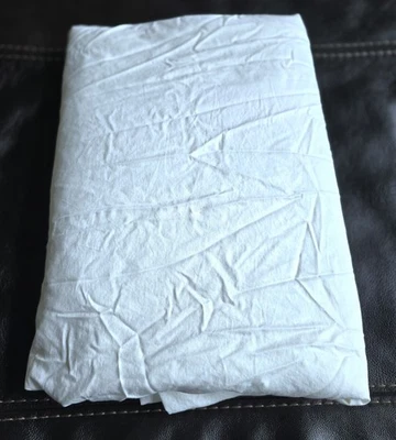 Brooklinen Luxe Sateen Duvet Cover Tween/Twin XL 100% Cotton White #452 Ret.$139 - Image 1 of 4