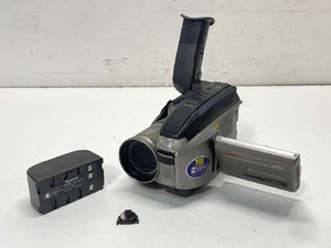 Panasonic Palmcorder PV-L758 VHS-C Camcorder - Picture 1 of 7