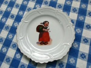 Antique Childs Plate Leuchtenburg Germany Castle Little Girl w/Ball 6" Diameter - Picture 1 of 8