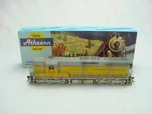 Athearn HO #3806FW ~ SD-9 EMD Powered Diesel ~ Union Pacific #457 ~ Original Box - Picture 1 of 8