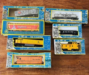 LOT Of 7 AHM Vintage Original Electric Train Set HO Scale W/ Boxes - Picture 1 of 20