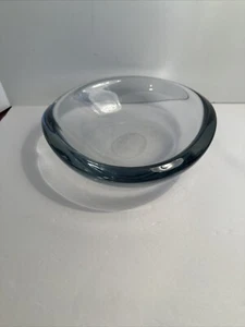Große schwere Mid Century STROMBERGSHYTTAN Schweden eisblaue Glasschüssel - Bild 1 von 9