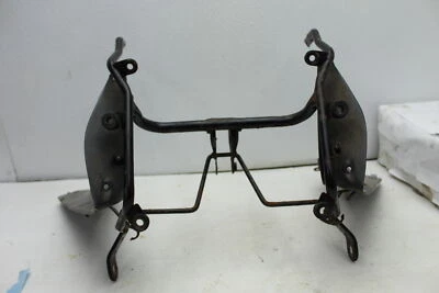 1992 YAMAHA FZR1000 (#451) FRONT UPPER STAY #1 COWLING FRAME FAIRING Foto 1 de 4