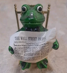Vintage 1979 Frog In Rocking Chair Reading Wall Street Journal - Picture 1 of 2
