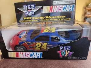 Jeff Gordon DuPont #24 PEZ Racing Candy Dispenser 2003 NASCAR NIB - Picture 1 of 7