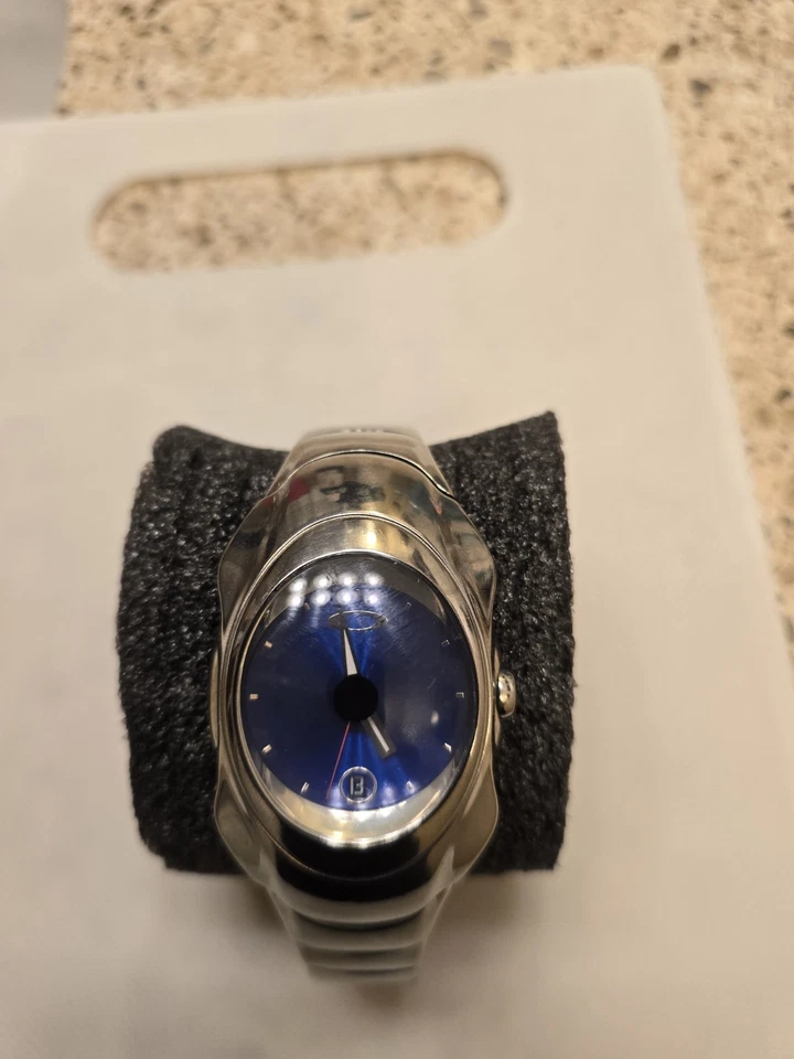 Oakley Timebomb watch  Time Bomb Blue Polished Serial  #69 Foto 1 de 1
