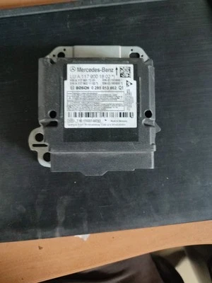 Mercedes-Benz Classe A W176 Sistema di bloccaggio della cintura airbag ECU - A11 - Immagine 1 di 3