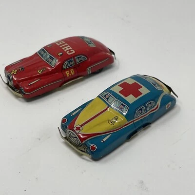 CHIEF FIRE DEPT e AMBULANCE MINI CARRO 3" FOLHA DE FLANDRES FEITA NO JAPÃO VINTAGE - Imagem 1 de 4