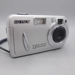Sony Digital Camera Cybershot DSC-P32 3.2MP Silver Tested - Picture 1 of 9