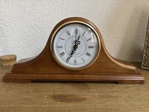 Wood Westminster Chime Battery Operated Quartz Mantel Clock - Excellent - Picture 1 of 7