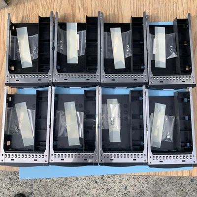 (Lot of 2) Intel SAS HDD 3.5 to 2.5 caddy With Screws P/N: 1B31HY800-600-G - Image 1 of 4