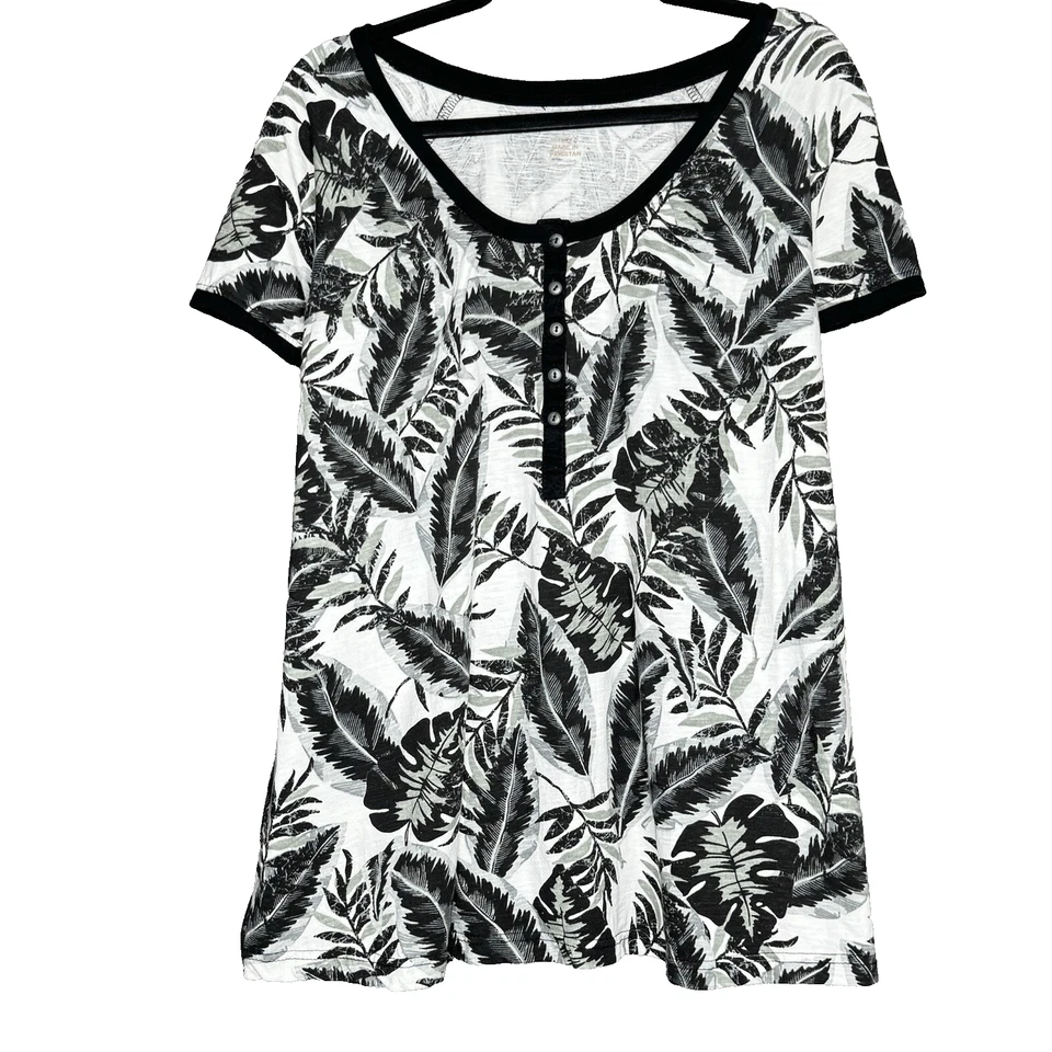 Camisa Woman Within Top 18 20 1X Negra Floral Manga Corta Cuello Redondo Henley Foto 1 de 4