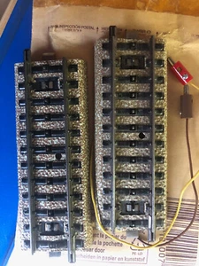 Märklin1:87Gerade Gleis-SpurH0, 90mm (5107) 1x mitAnschluss 1x ohne Anschl. - Bild 1 von 2
