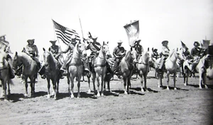 Western Horse Club Cowboys Rodeo Photo Palominos Tri City Los Angeles CA 1950s - Picture 1 of 5