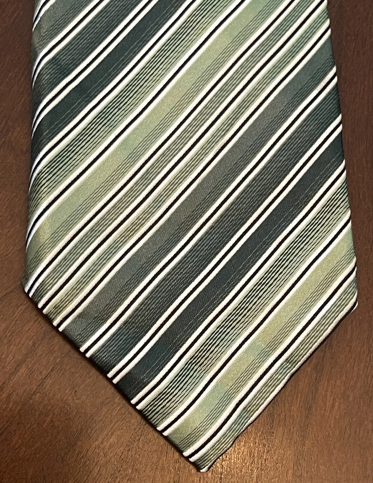 Gravata masculina verde feita à mão 100% seda feita na China Alfani - Imagem 1 de 4
